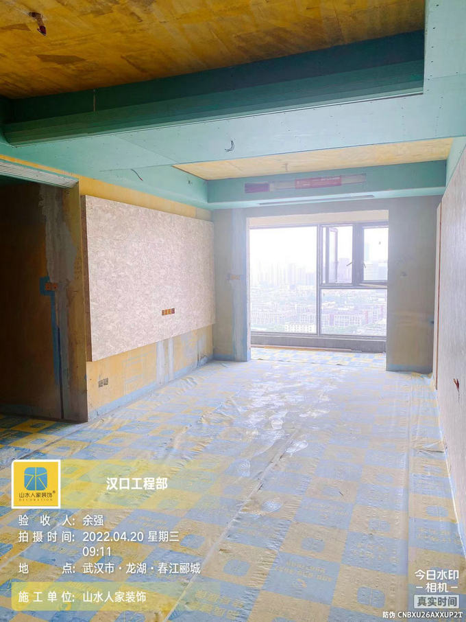龙湖春江郦城3栋泥木工程验收