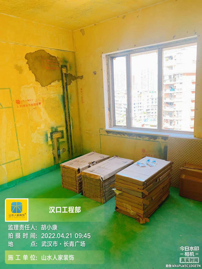 长青广场防水试水瓷砖材料进场