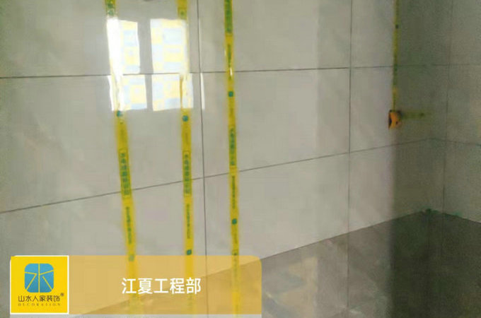 五矿万境水岸装修工地泥木验收